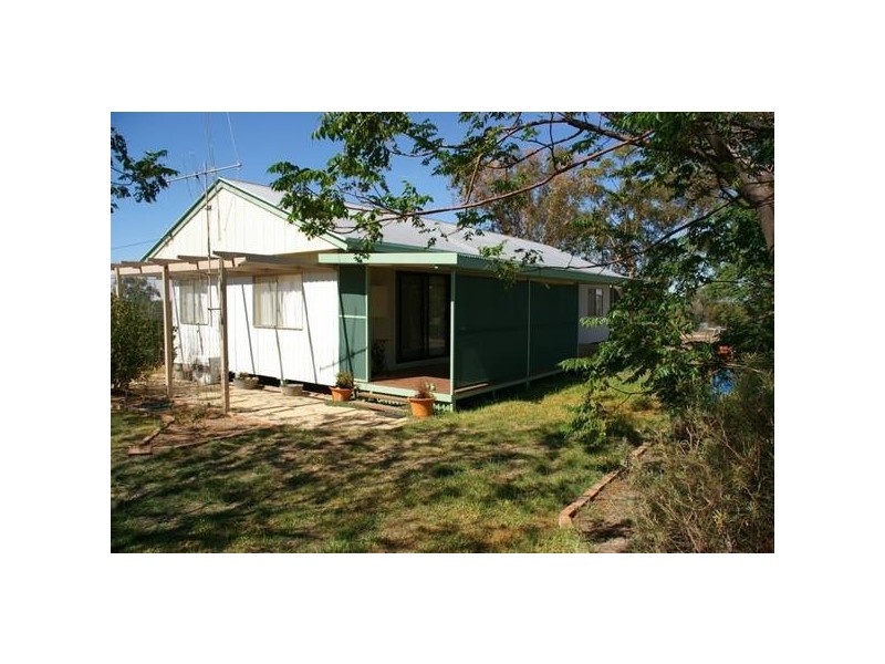 10 Gilmore Lane, Gooloogong NSW 2805