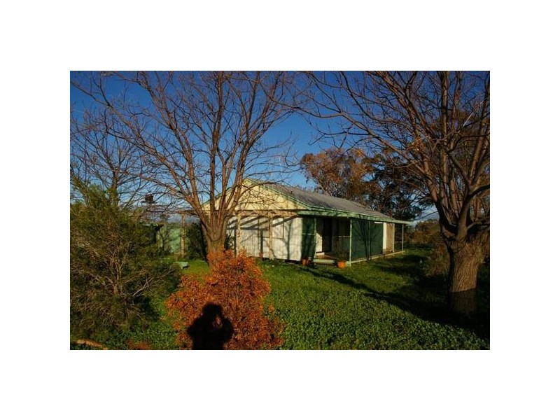 10 Gilmore Lane, Gooloogong NSW 2805