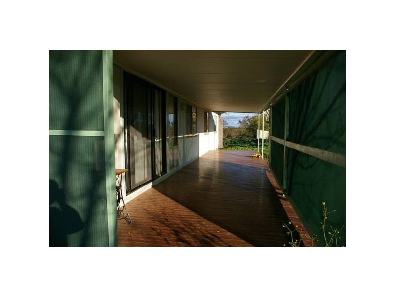 10 Gilmore Lane, Gooloogong NSW 2805