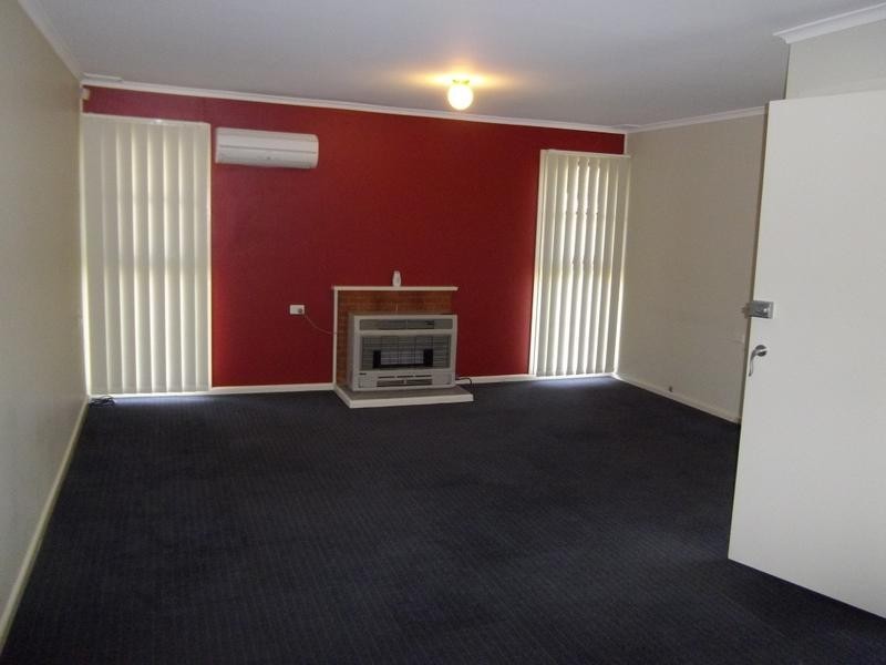 4 Wollowra Street, Cowra NSW 2794