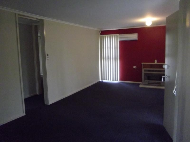 4 Wollowra Street, Cowra NSW 2794