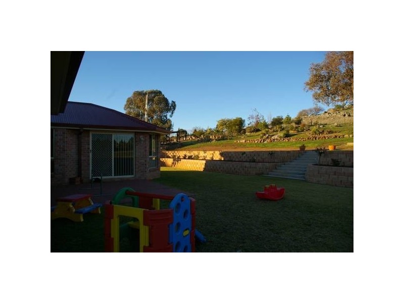 6 Shepherd Avenue, Cowra NSW 2794