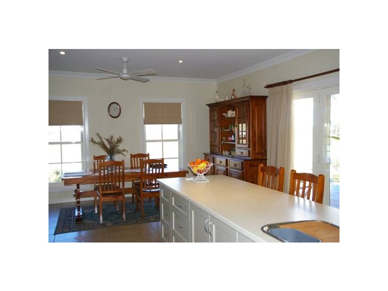 313 Elouera Road, Cowra NSW 2794