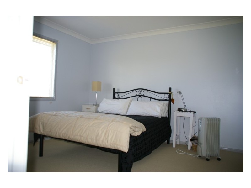 67 Military Parade, Cowra NSW 2794