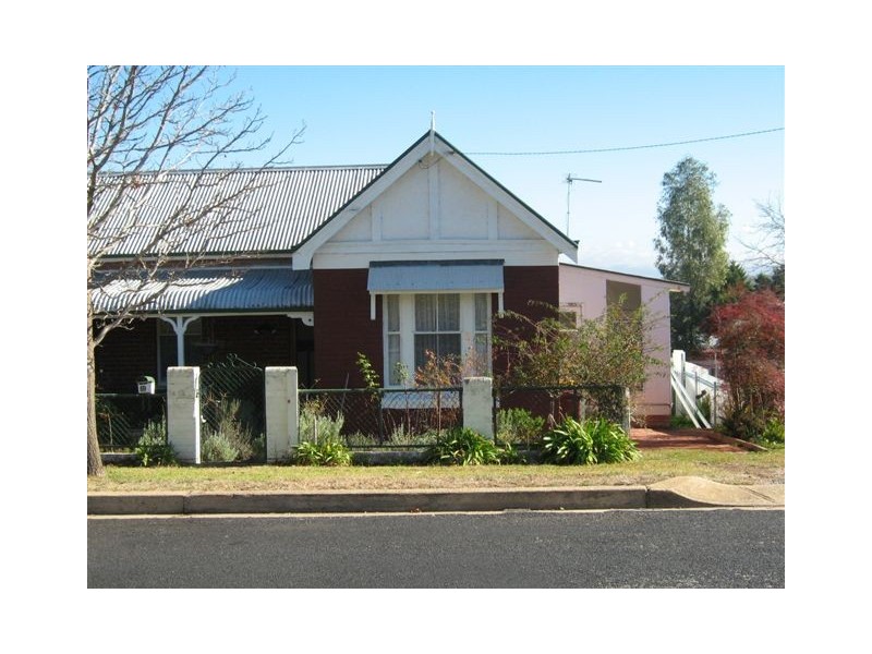 22 Smith Street, Cowra NSW 2794