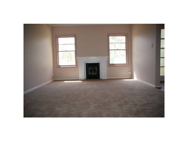 35 Lyall Street, Cowra NSW 2794