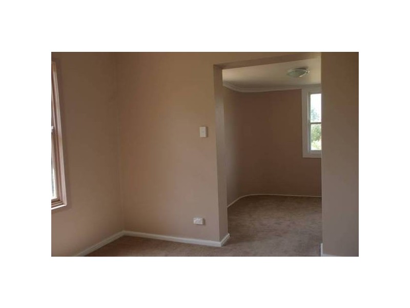 35 Lyall Street, Cowra NSW 2794