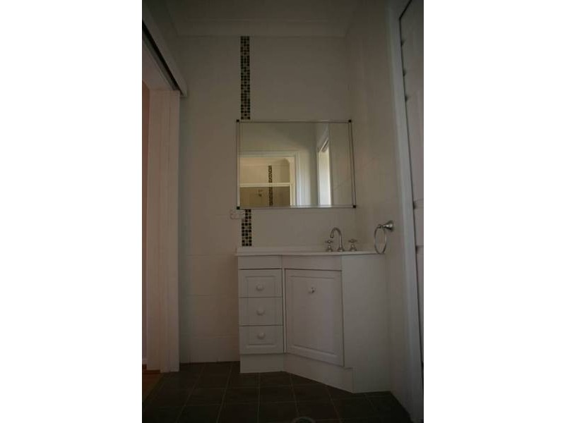 35 Lyall Street, Cowra NSW 2794