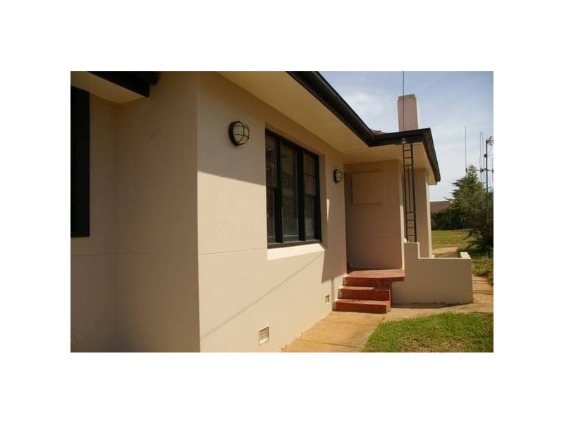 35 Lyall Street, Cowra NSW 2794