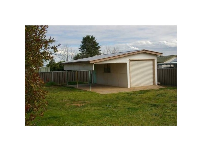 Kite Street, Cowra NSW 2794