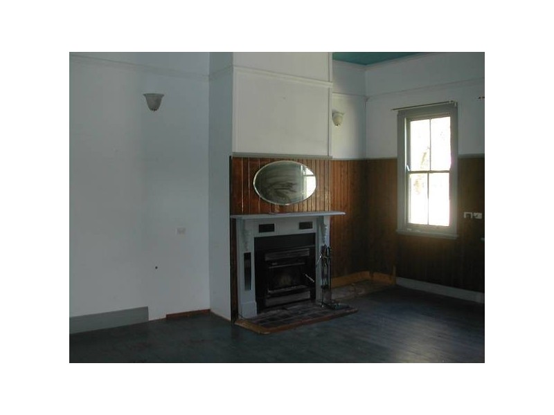 14 Parkes Street, Woodstock NSW 2793