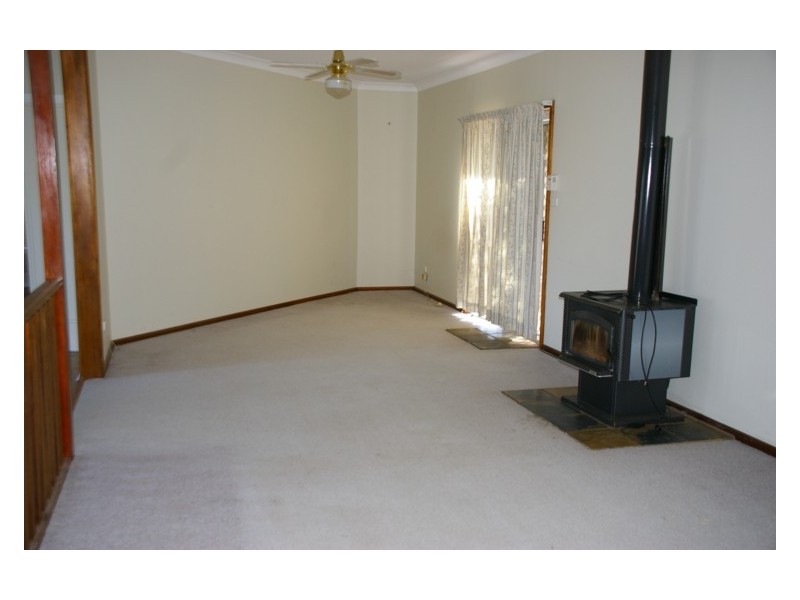 84 Liverpool Street, Cowra NSW 2794
