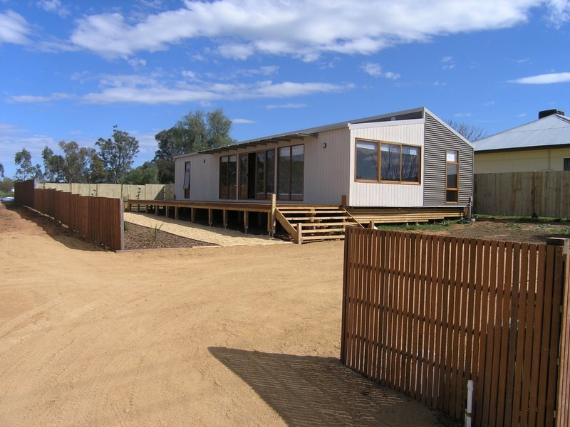 76 Lyall Street, Cowra NSW 2794