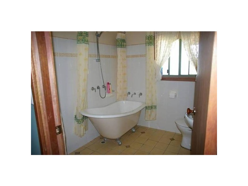 54 River Park Road, Cowra NSW 2794