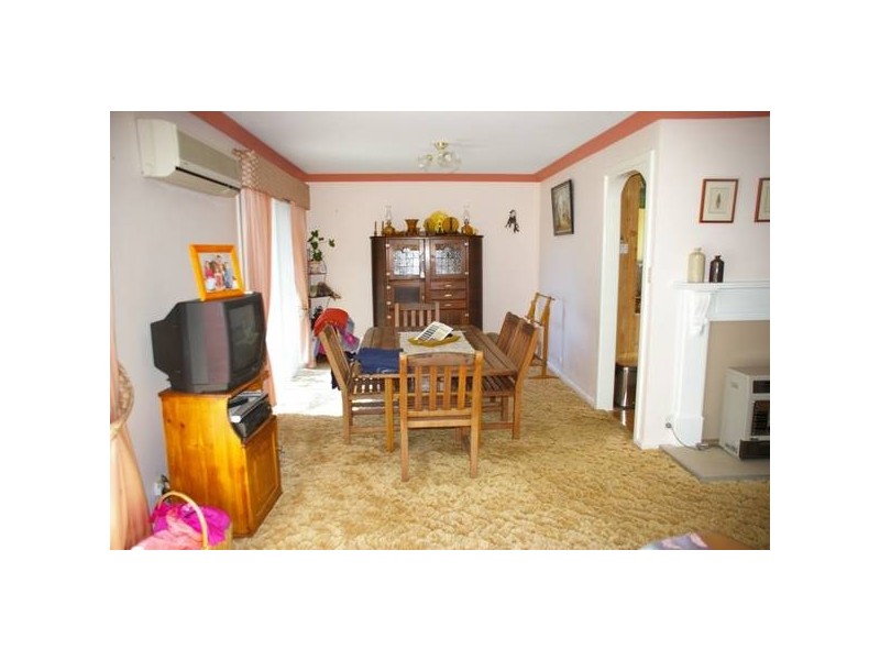 28 Lyall Street, Cowra NSW 2794
