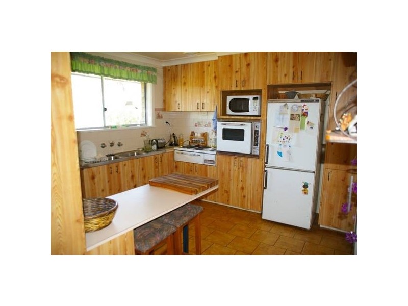 28 Lyall Street, Cowra NSW 2794
