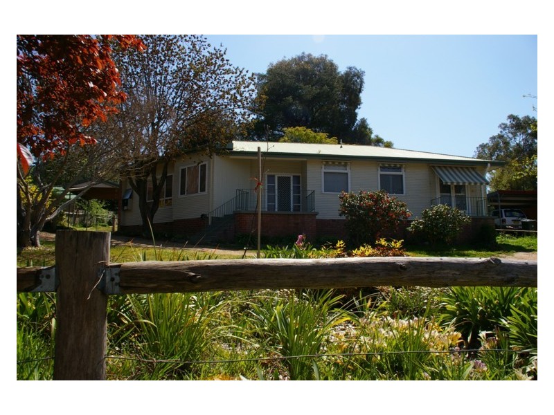 84 Liverpool Street, Cowra NSW 2794