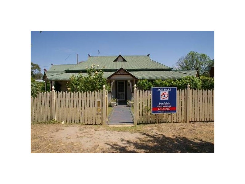 34 Lachlan Street, Cowra NSW 2794