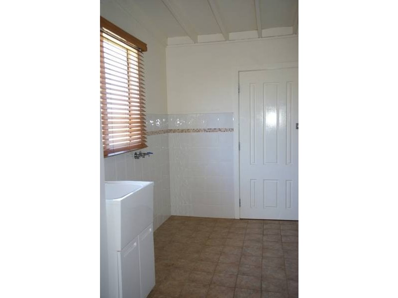 34 Lachlan Street, Cowra NSW 2794