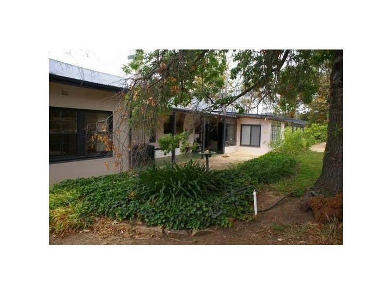 121 Bennett Springs Road, Cowra NSW 2794