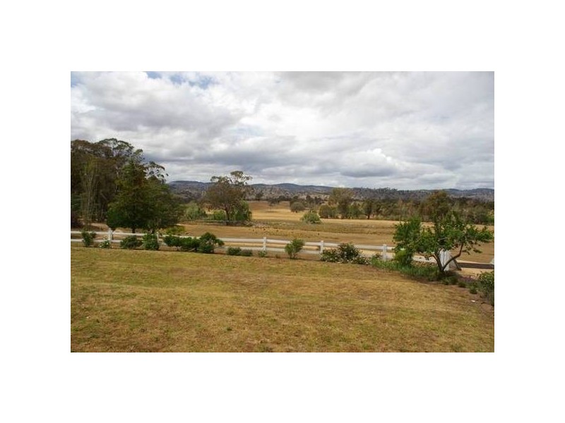 121 Bennett Springs Road, Cowra NSW 2794