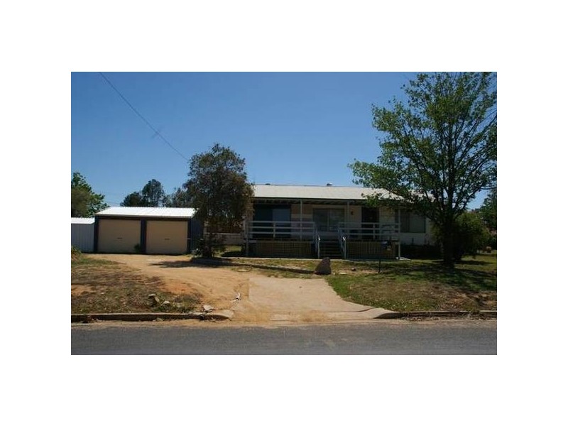 49 Mulyan Street, Cowra NSW 2794