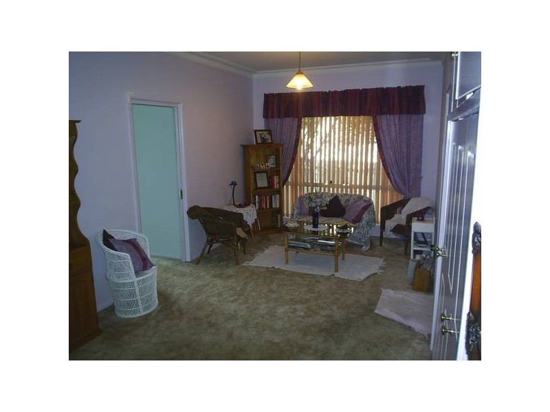 29 Brisbane Avenue, Cowra NSW 2794