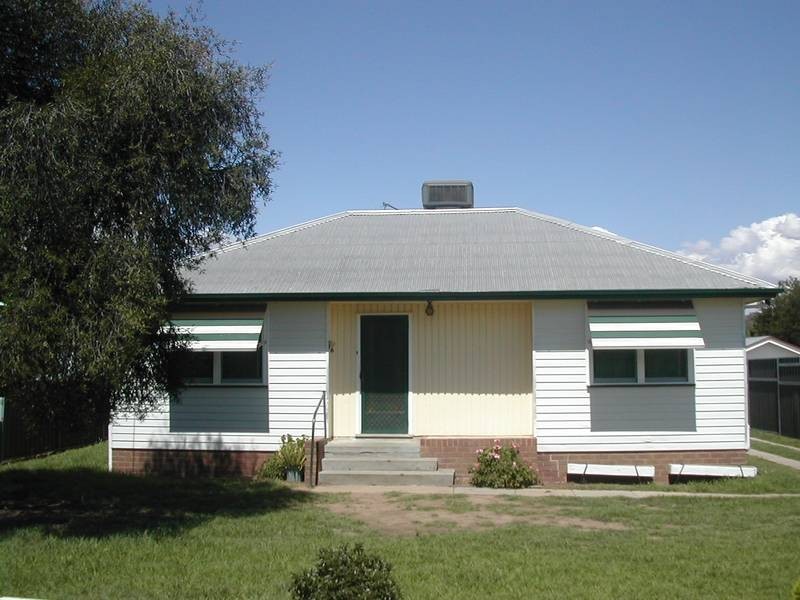 31 Victor Street, Cowra NSW 2794