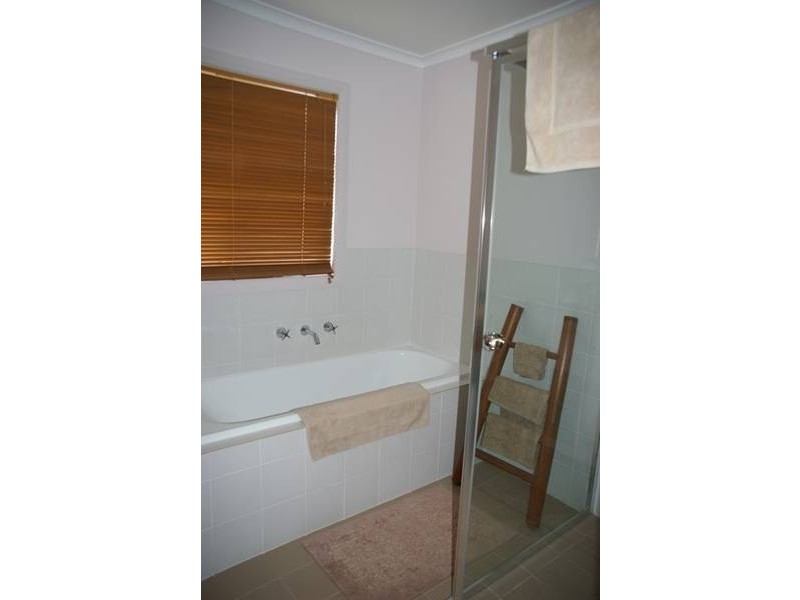 35 Nelson Street, Cowra NSW 2794