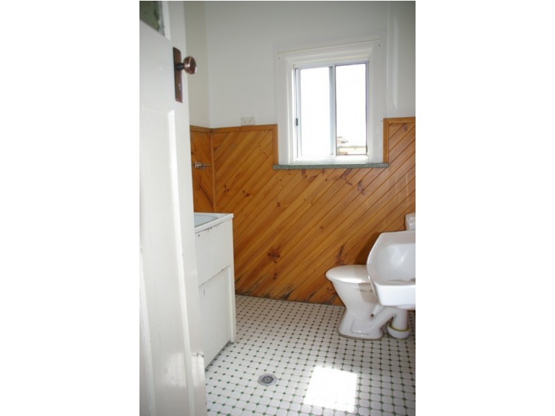 148 Kendal Street, Cowra NSW 2794