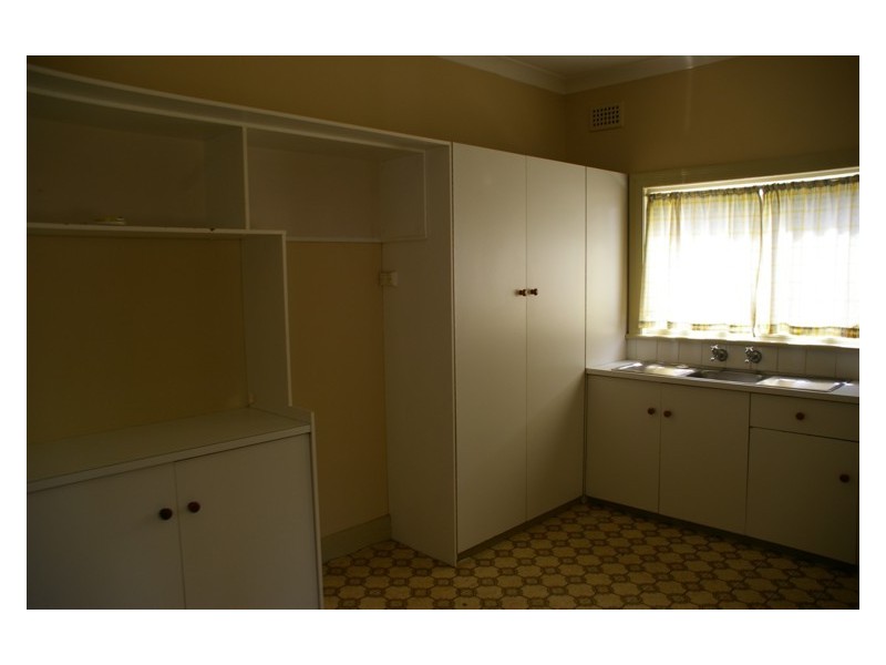 148 Kendal Street, Cowra NSW 2794