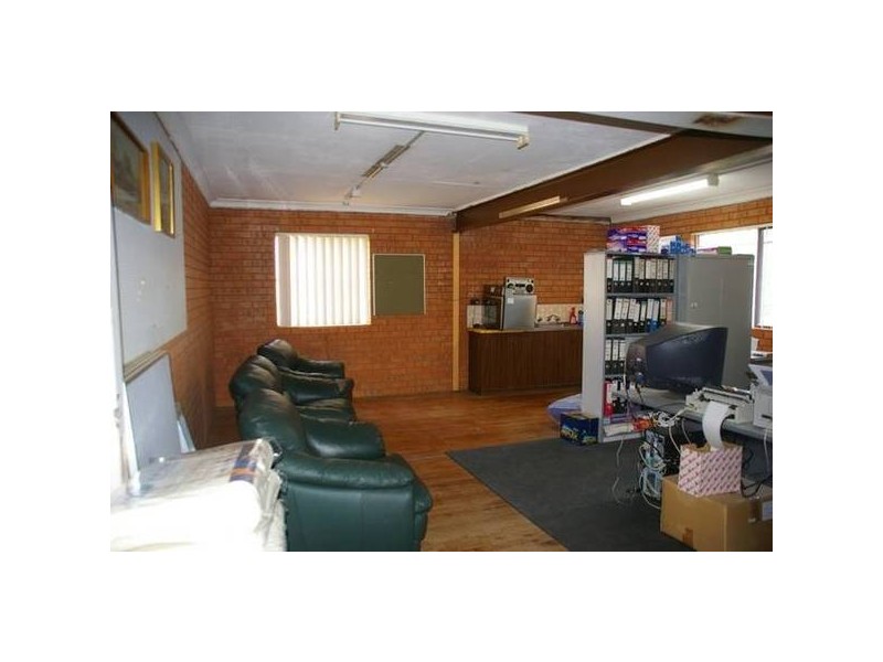 40 Young Road, Cowra NSW 2794