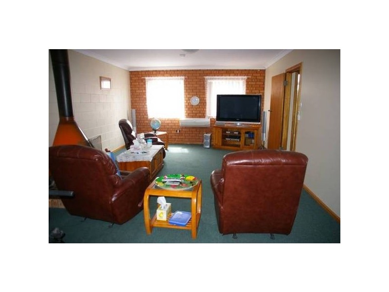 40 Young Road, Cowra NSW 2794