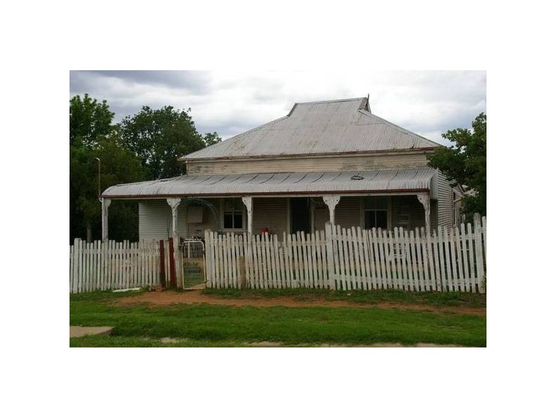 17 Stuart Street, Woodstock NSW 2793