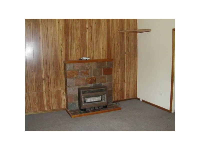 72 Redern Street, Cowra NSW 2794