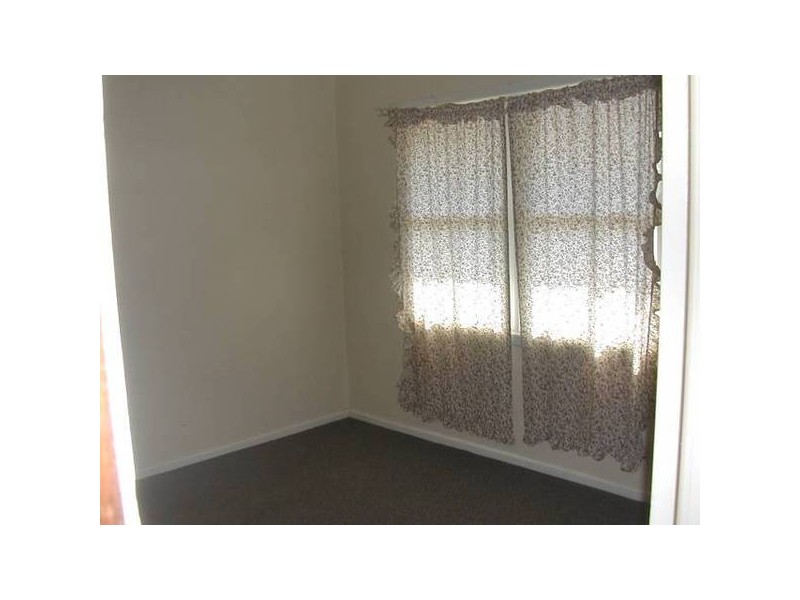 72 Redern Street, Cowra NSW 2794