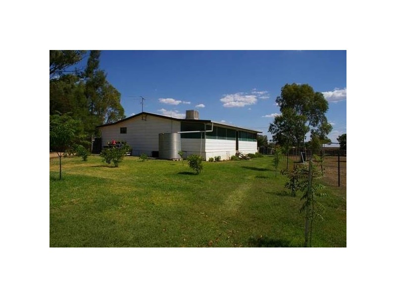 38 Makins Street, Grenfell NSW 2810