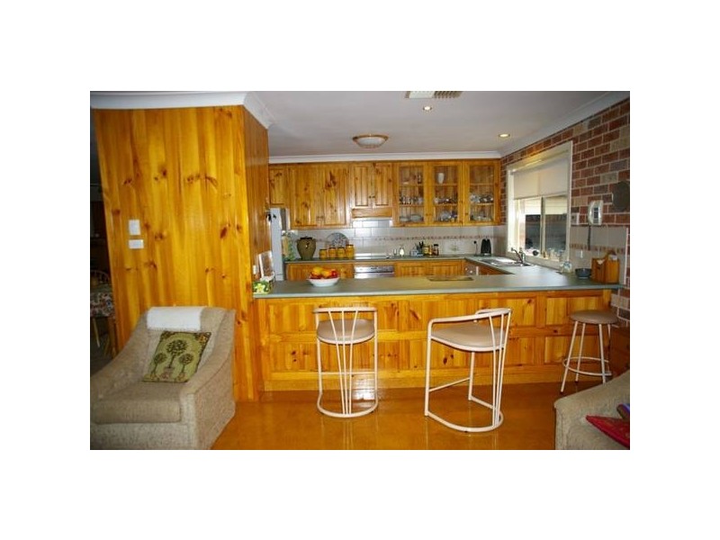 36 Nambucca Circuit, Cowra NSW 2794