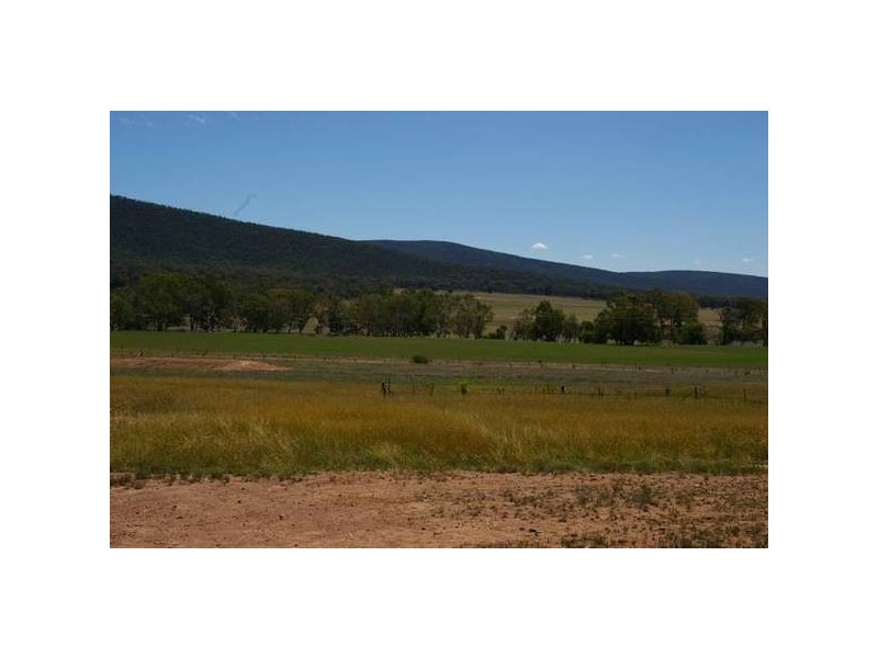 14 Kangarooby Road, Gooloogong NSW 2805