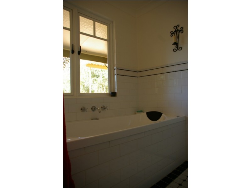 115 Waratah Street, Cowra NSW 2794