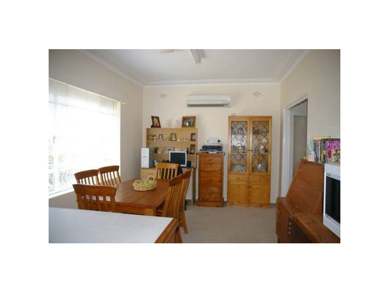 36 Lachlan Street, Cowra NSW 2794