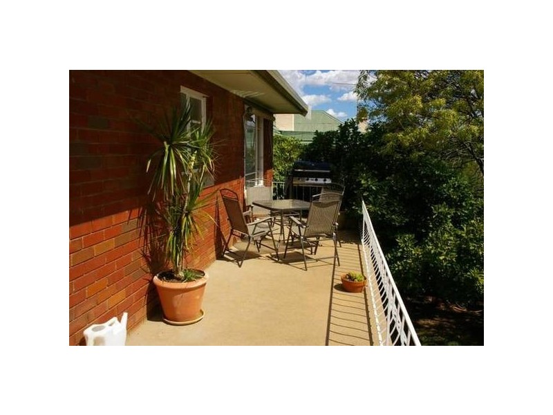 36 Lachlan Street, Cowra NSW 2794