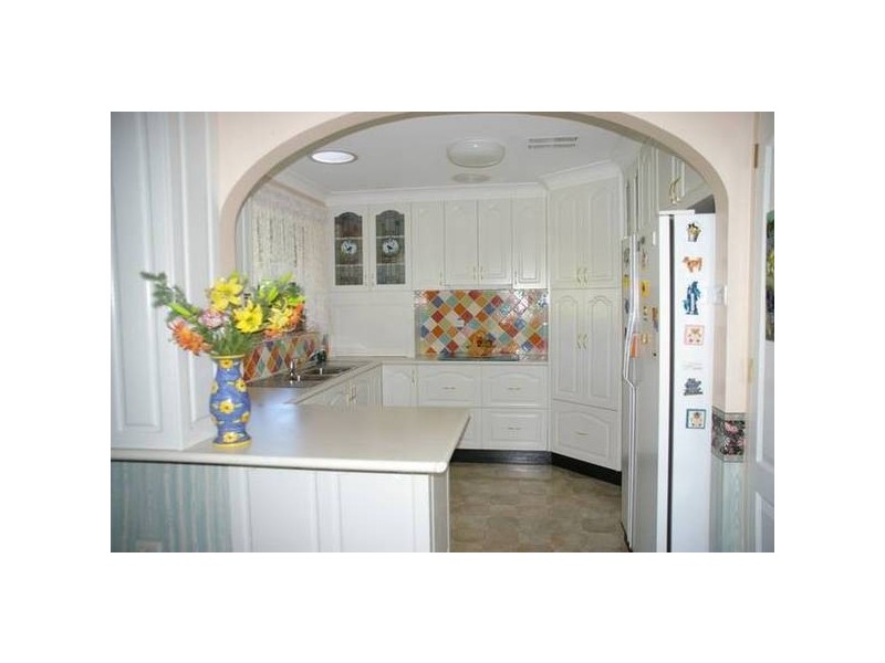 16 Flint Street, Cowra NSW 2794