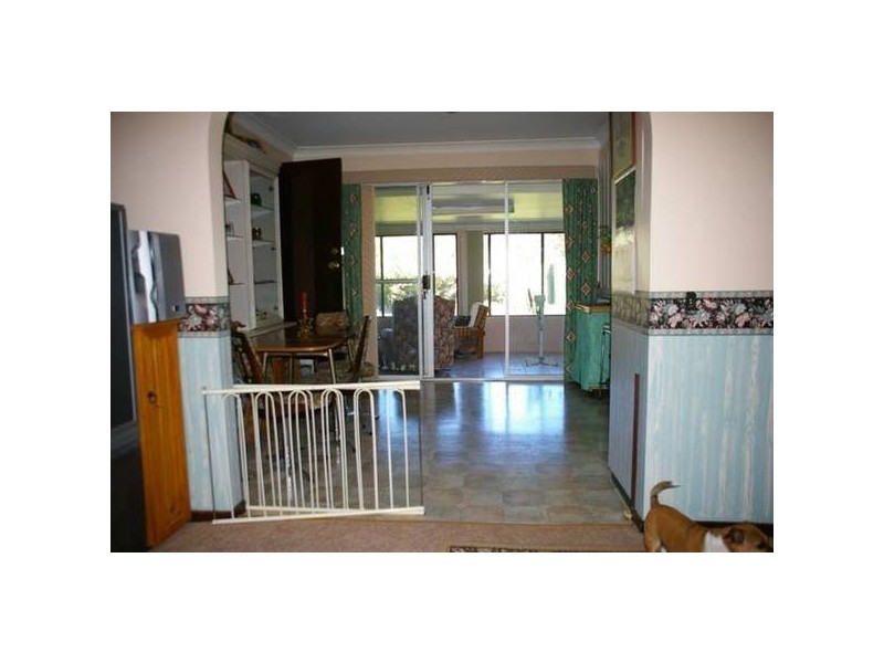 16 Flint Street, Cowra NSW 2794