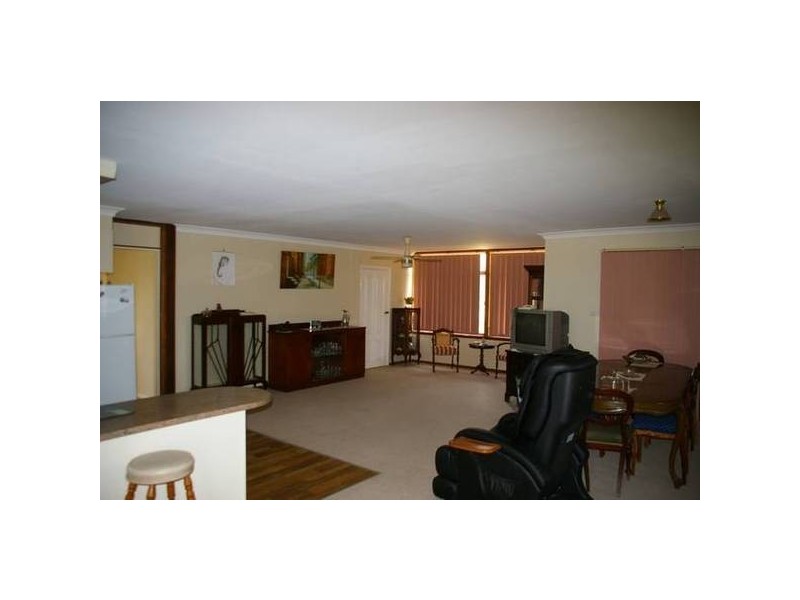 10 Valley View Road, Cowra NSW 2794