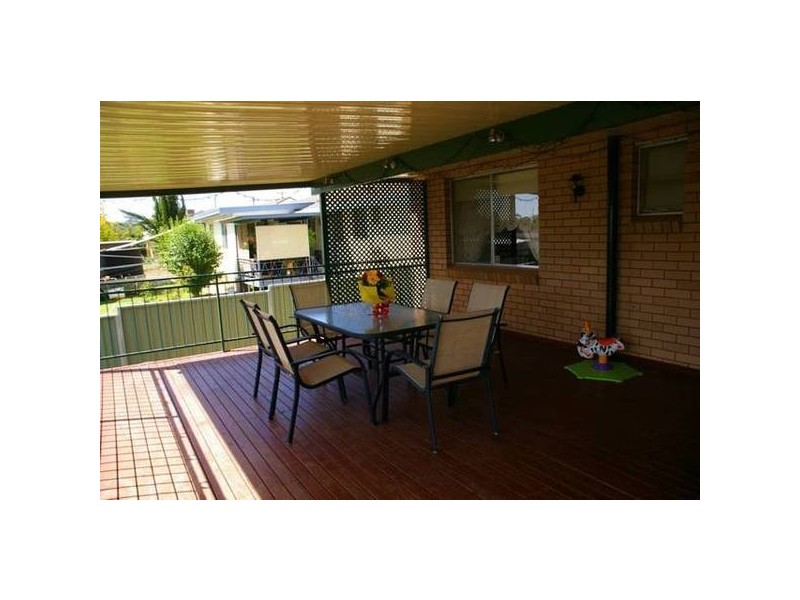 18 Kibbler Street, Cowra NSW 2794