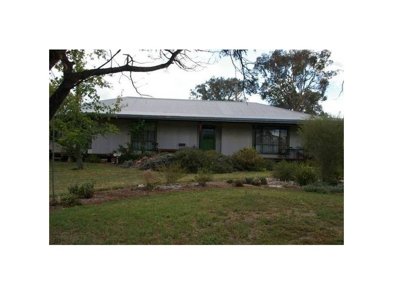 . Grenfell Road, Cowra NSW 2794