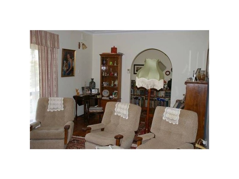 . Grenfell Road, Cowra NSW 2794