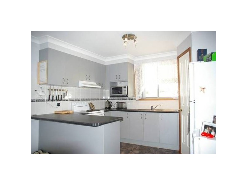 2 Burrett Street, Grenfell NSW 2810