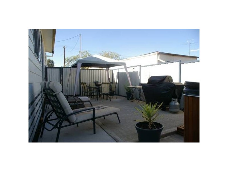 2 Burrett Street, Grenfell NSW 2810